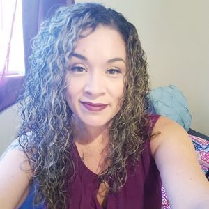 Meet your Posher, Cassandra